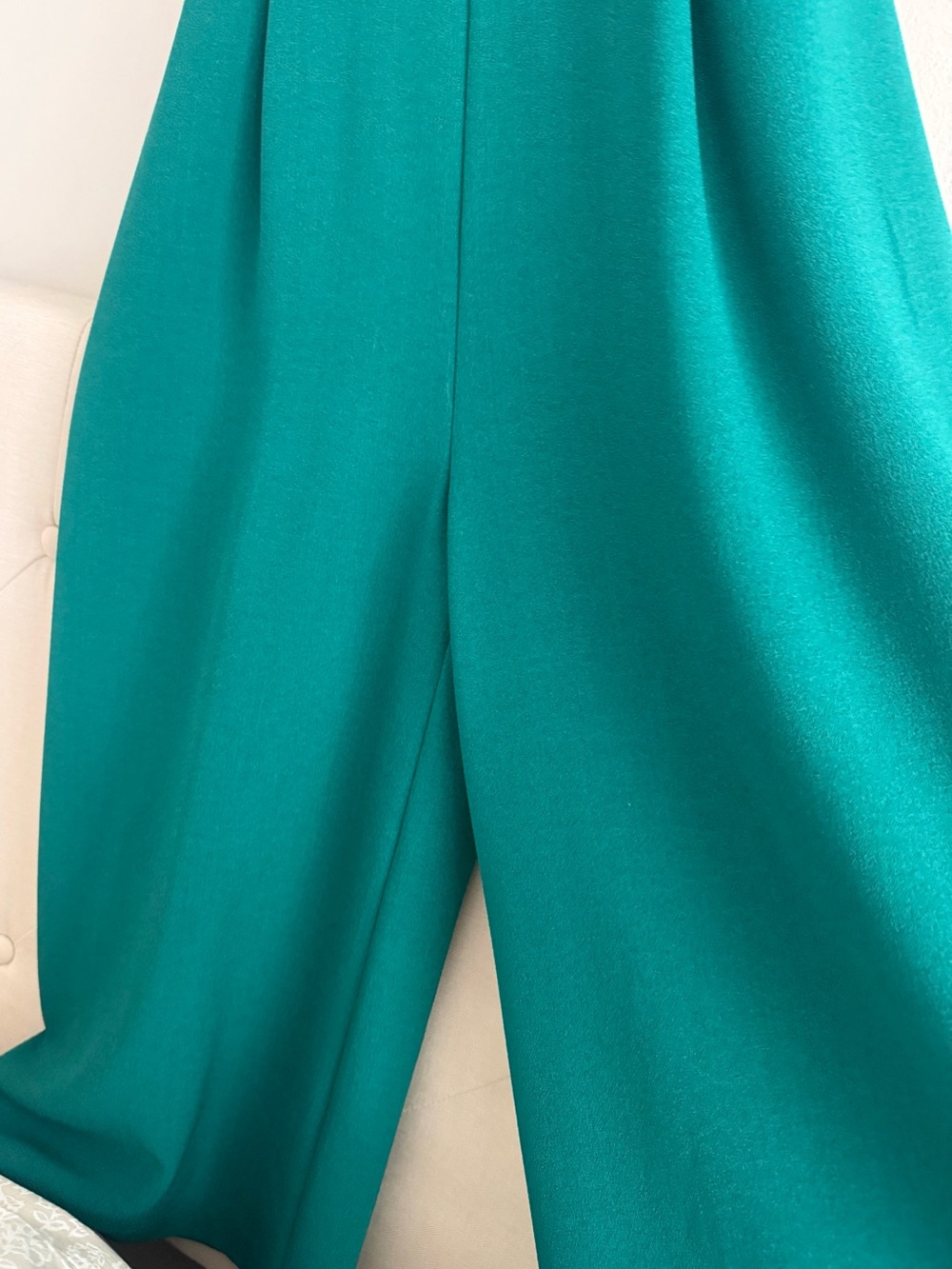 Women’s Emerald Green Halter Tie-Neck romper Dress - Picture 3 of 6